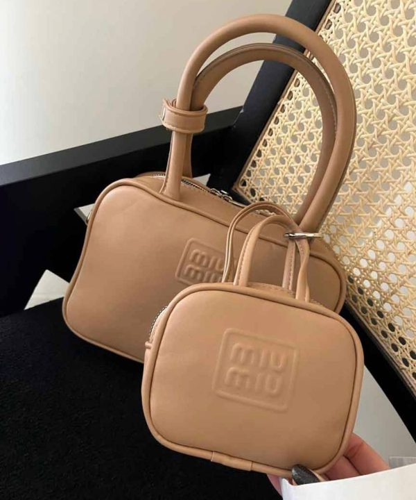 کیف MIU MIU وارداتی(B)